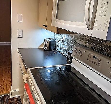 3rd image of 1525 Terrell Mill Pl SE APT E