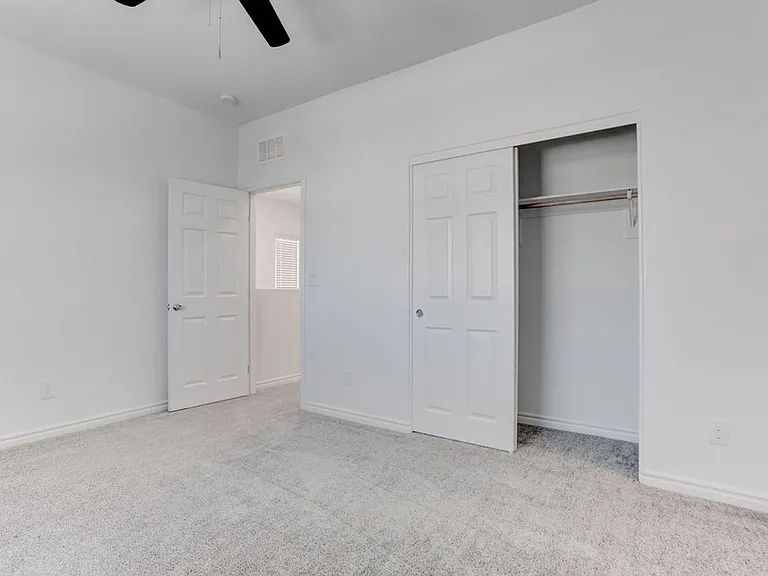 7106 Calvert Cliffs St — Photo 23