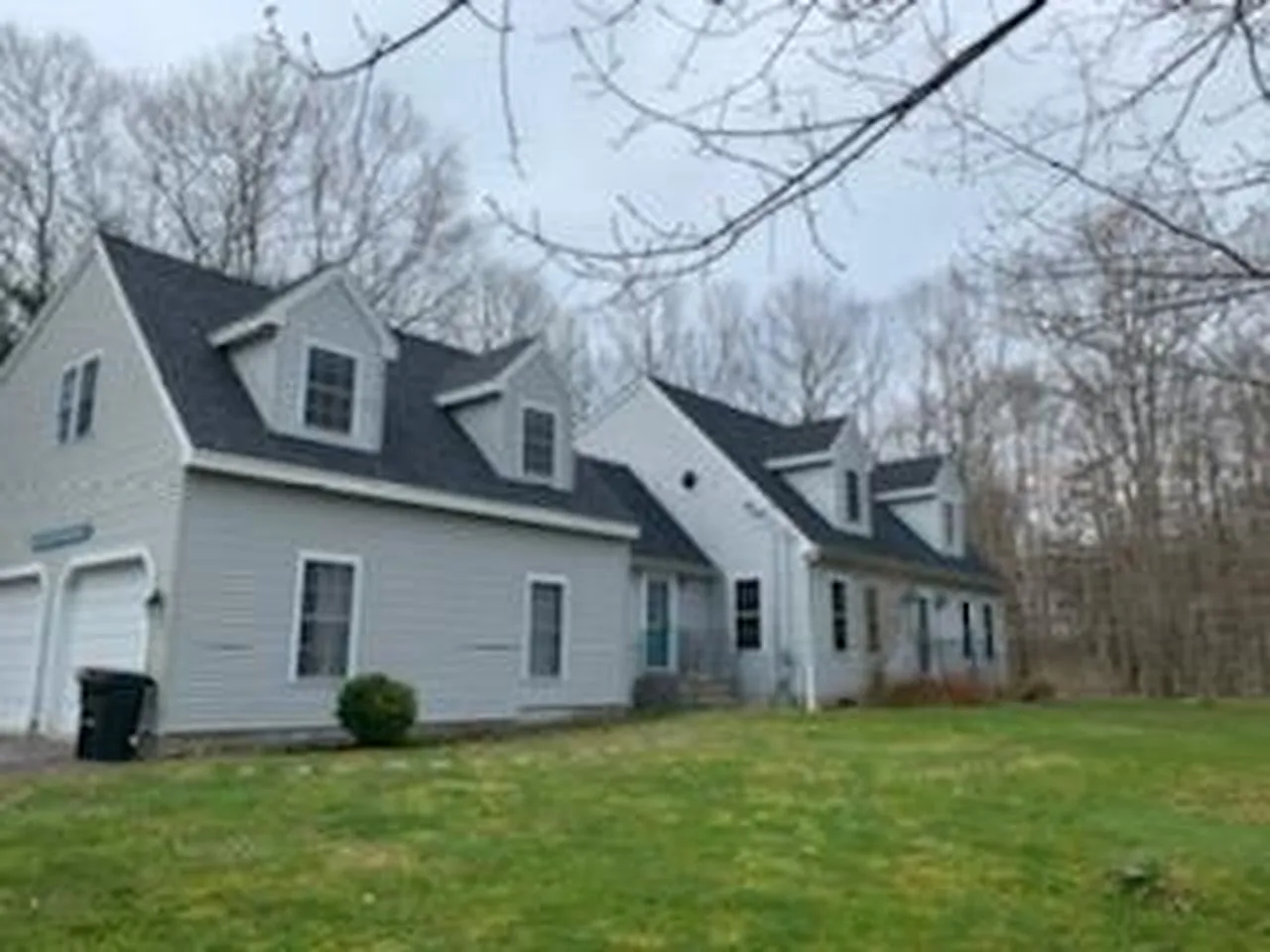 4 bed, 2550 sqft, $3,900 — Photo 1