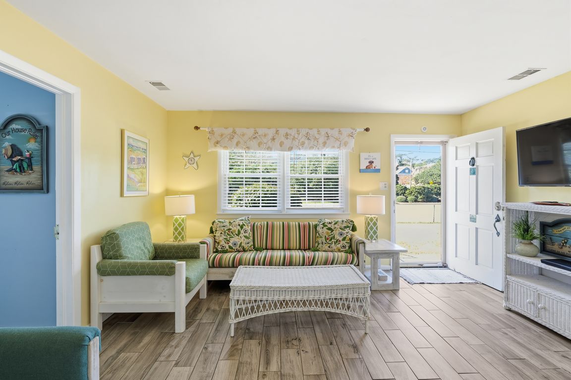 next background image