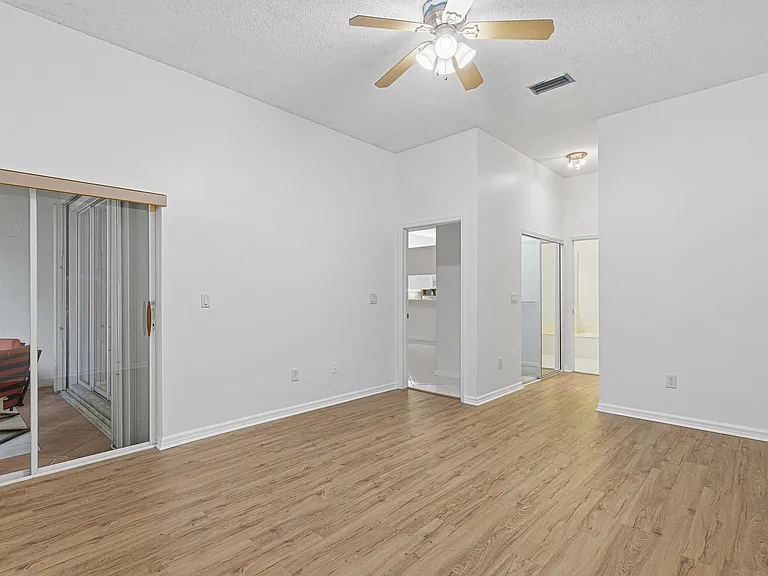 10168 Lombardy Dr #10168 — Photo 15