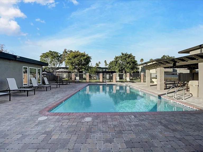 Tierra Palms Apartment Homes — Photo 76