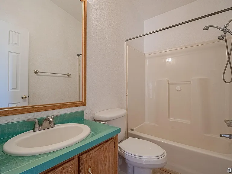 12546 S Cortez Ave — Photo 20