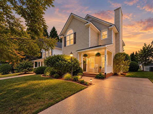 5036 Village Lawn Dr, Raleigh, NC 27613