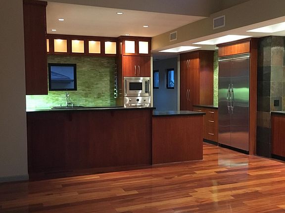 5th image of 815 Archer St