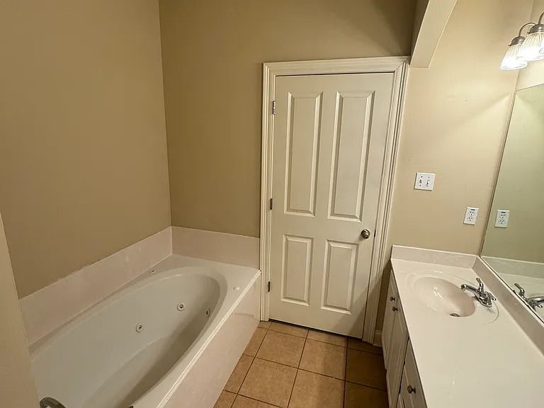 4000 McHugh Rd #31 — Photo 7