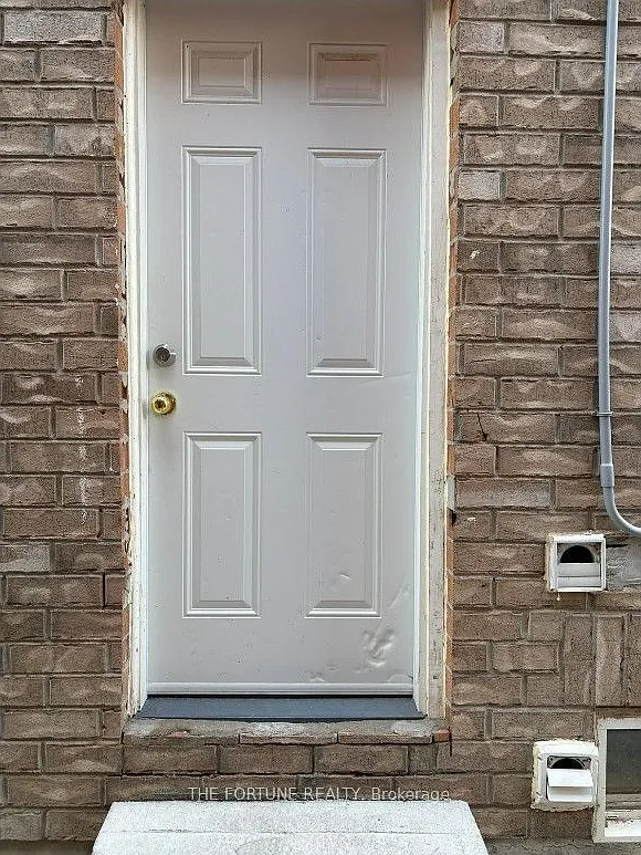 2 bed, $1,650 — Photo 4