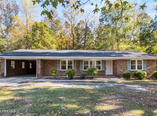 610 Davis Ave, Whiteville, NC 28472