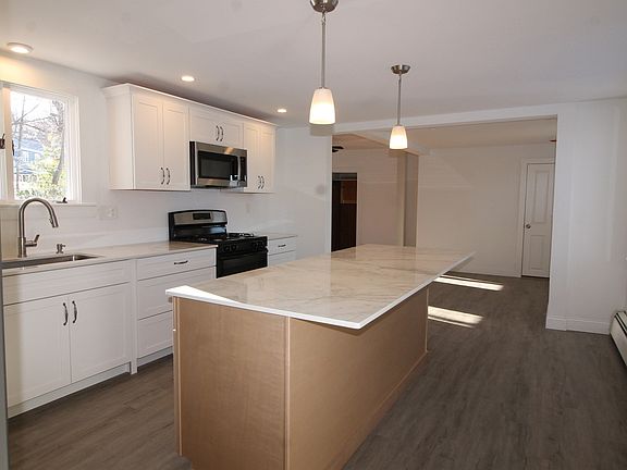3rd image of 1459 Grafton Rd