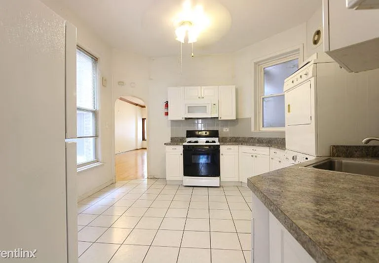 1414 W Polk St #1 — Photo 9