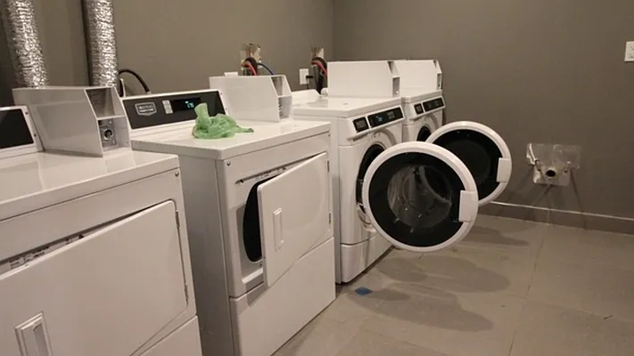 Rented by Nooklyn NYC LLC | media 28