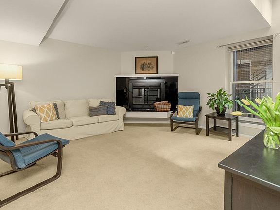 4th image of 512 Laurel Ave APT 5