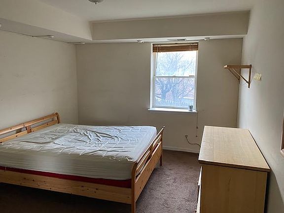 3rd image of 7 Vine St #1