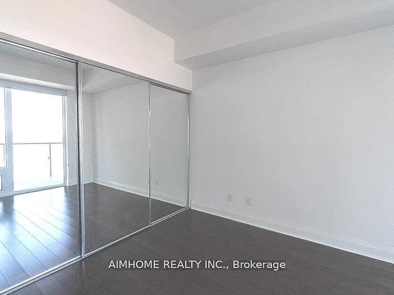 1080 Bay St #1506 — Photo 14