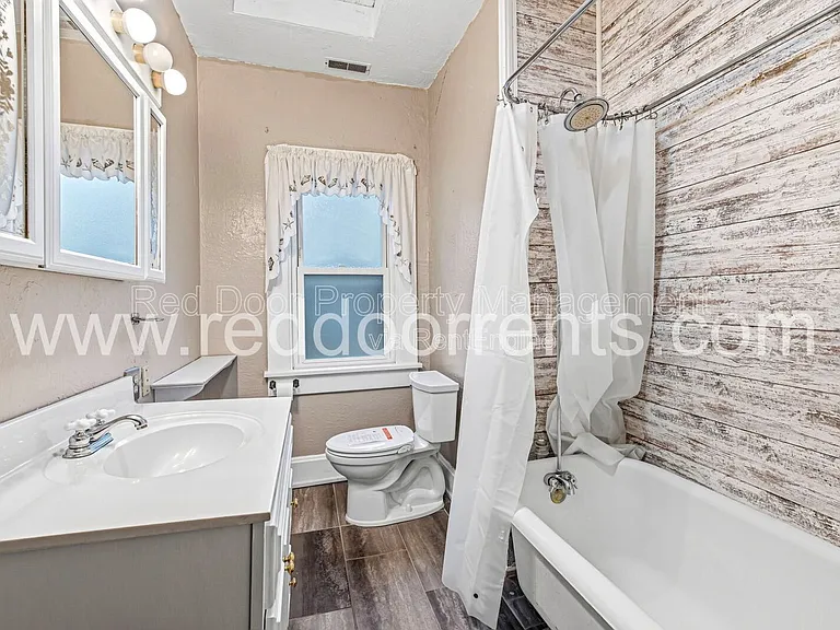 71 W High St — Photo 30