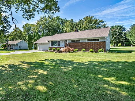 2nd image of 8282 Fairlane Dr