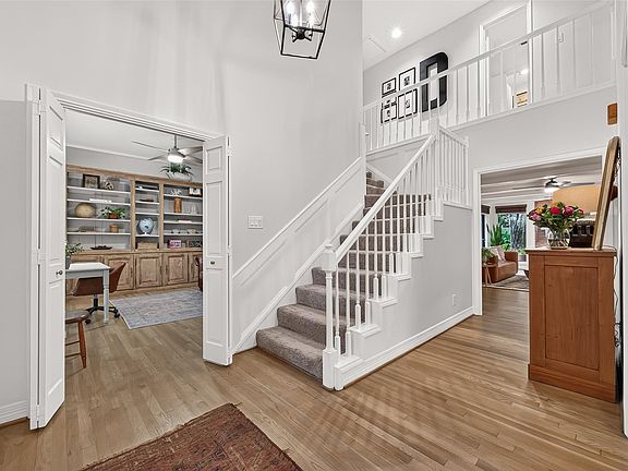 4th image of 11423 Highgrove Dr