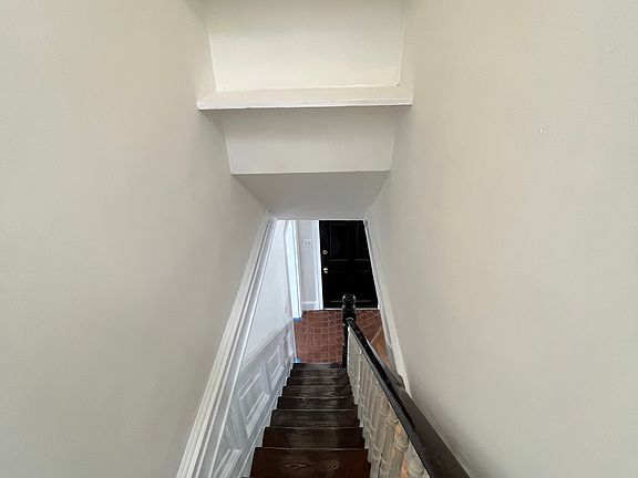 5th image of 2125 Huntington Ave