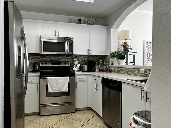 3rd image of 8970 W Flagler St APT 203