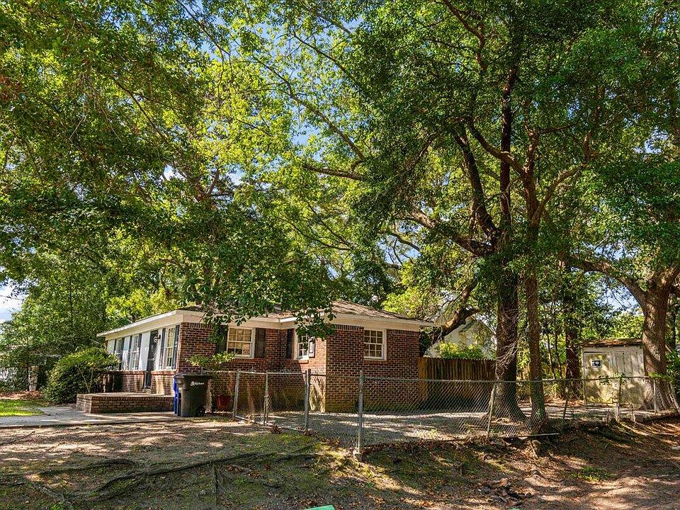 1st image of 1436 Heather Dr
