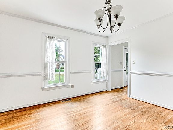 4th image of 8315 Silkwood Ct