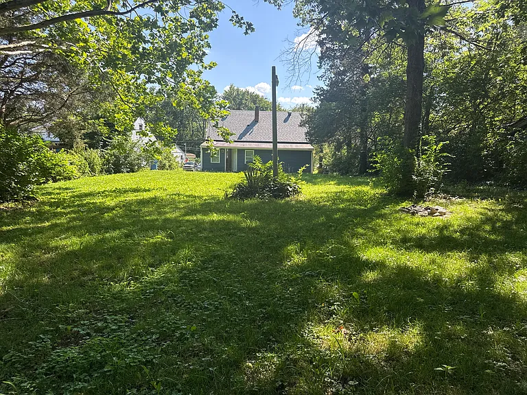 265 Elmwood Dr — Photo 14