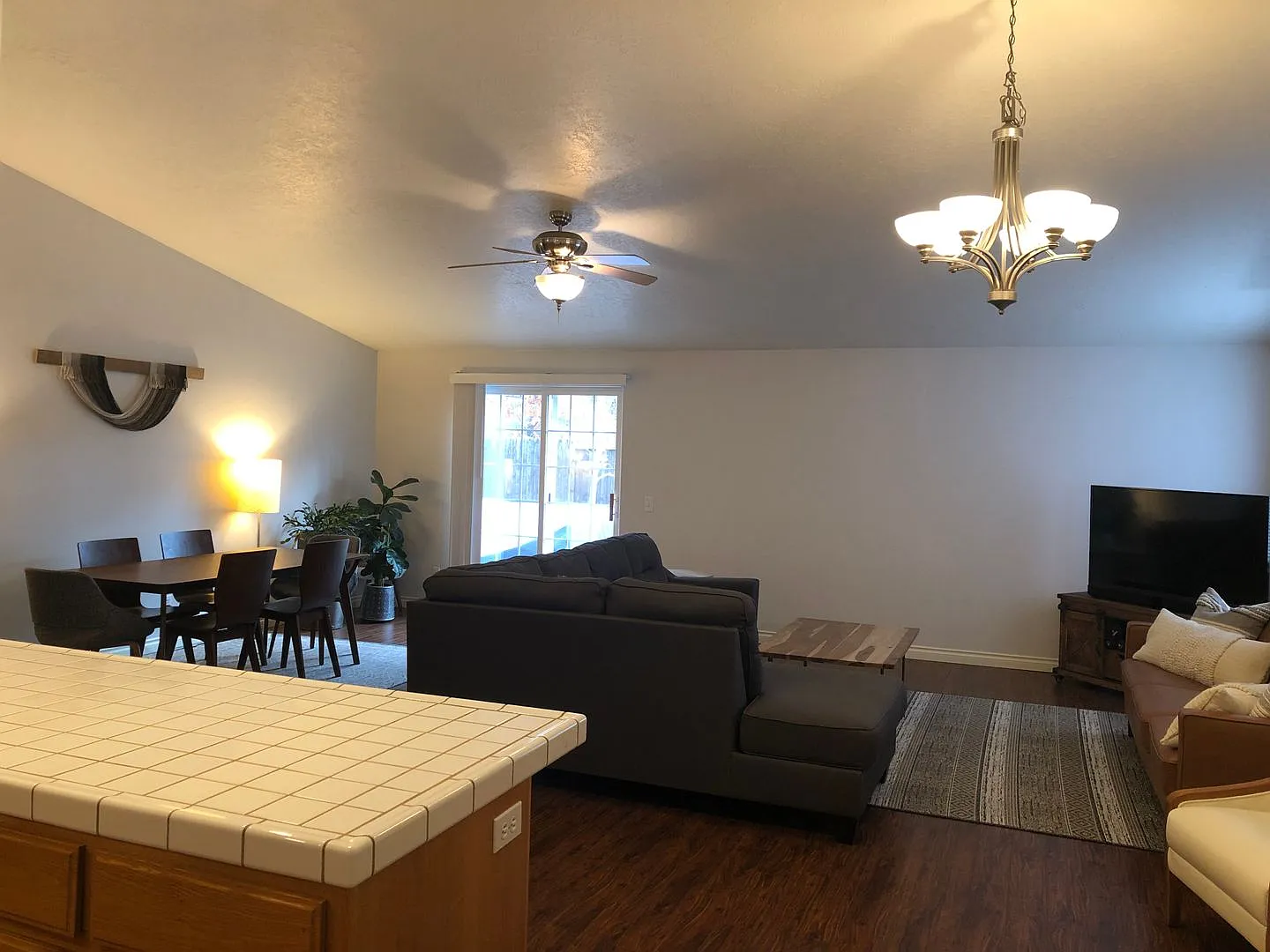 Ranch style home close to river & trails, with A/C! — Photo 3
