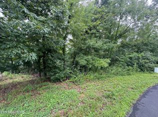 312 Skiatook Cir, Loudon, TN 37774