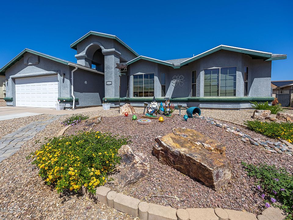 1st image of 2849 Raven Dr