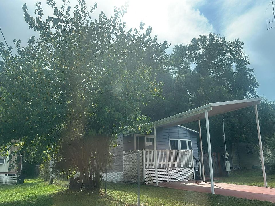 2nd image of 4297 E Lake Park Dr