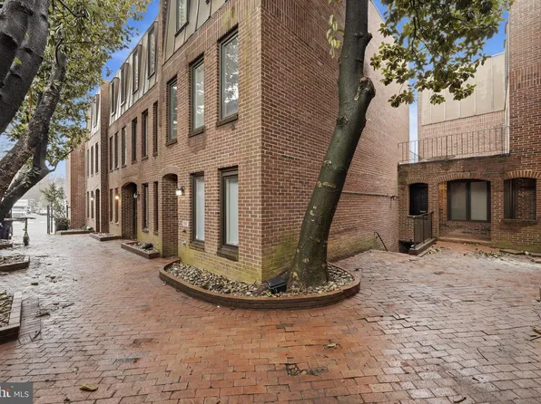 3248 Jones Ct NW, Washington, DC 20007