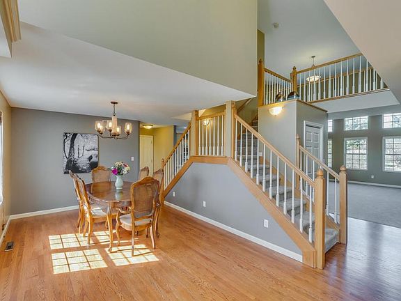 5th image of 23135 Karington Ct