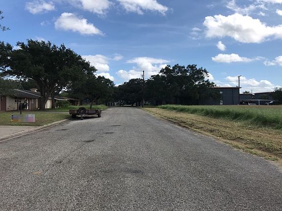 5th image of 1512 Santa Cecilia Dr