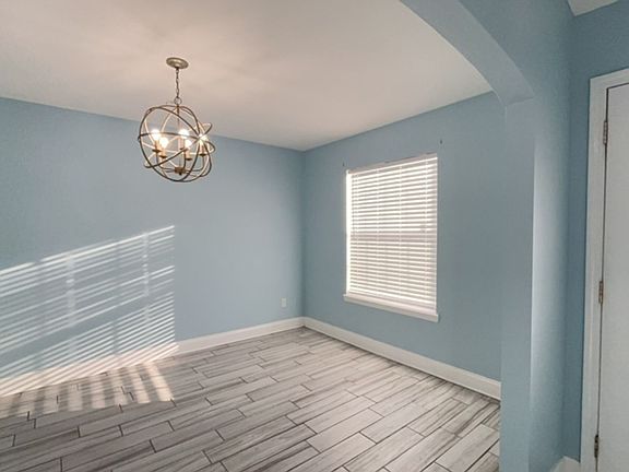 4th image of 861709 Worthington Dr