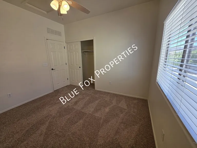 3508 W Lost Village Ln — Photo 21