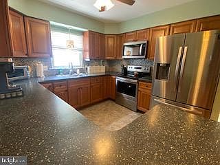 5th image of 7839 Lawndale Ave