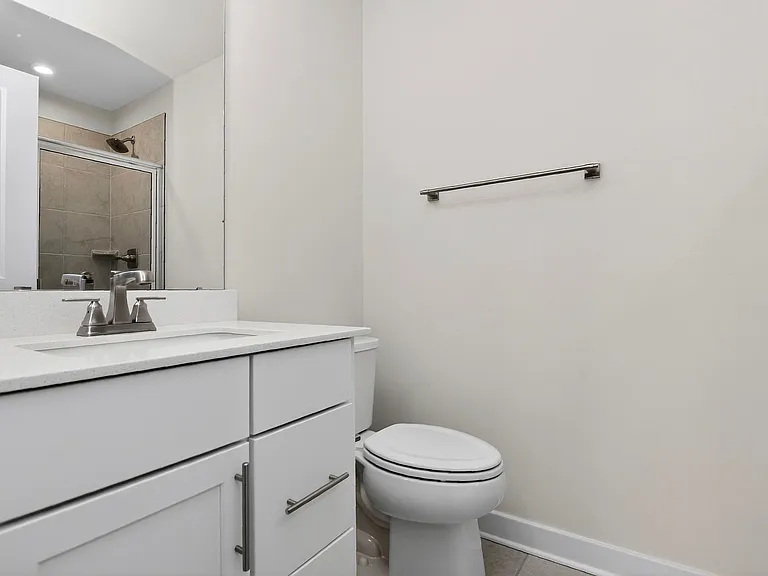 948 Broad River Ln — Photo 15