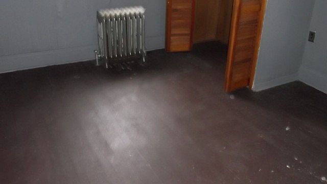 2nd image of 902 2nd St