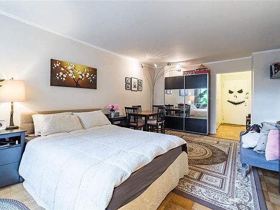 2nd image of 165 W 66th St APT 14-L