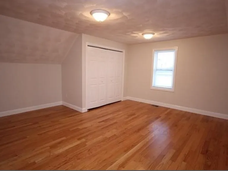 23 Williams St #1 — Photo 3