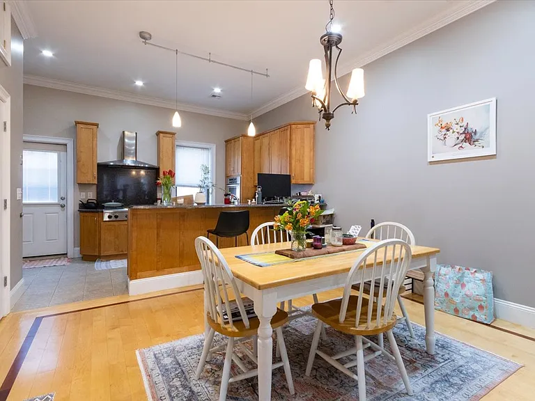 7 Worthington St #1 — Photo 32