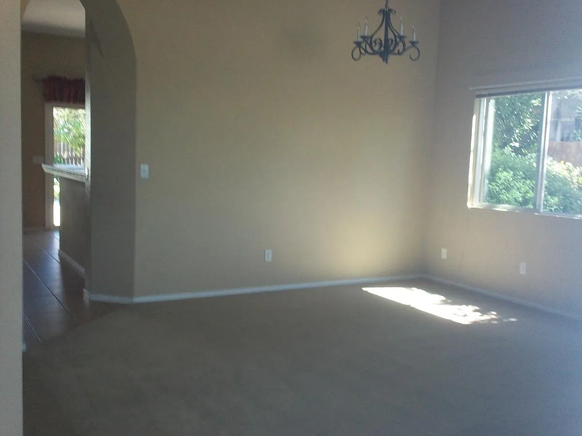 977 Rocky Brook Dr photo 1