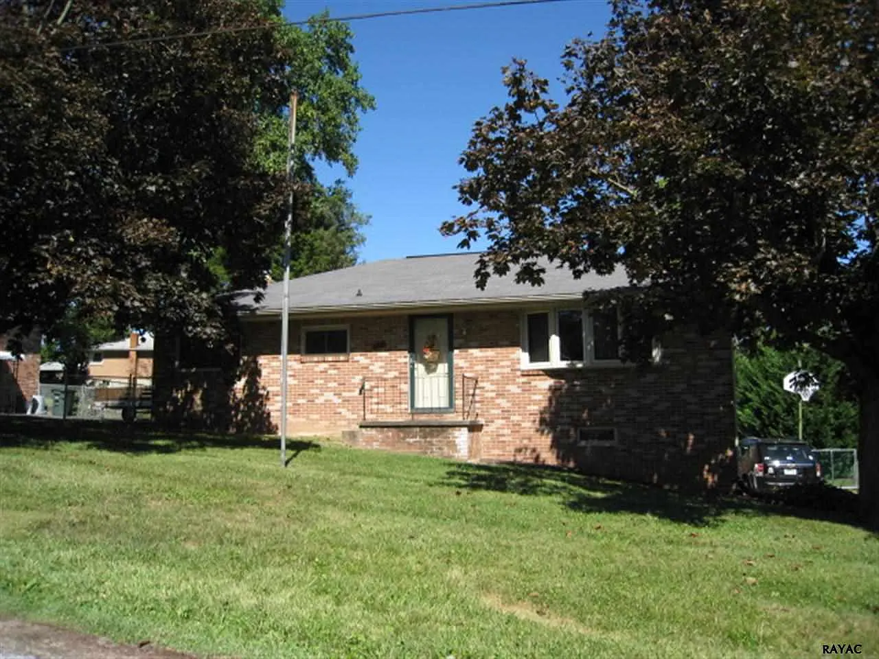 2977 Greenwood Rd photo 1