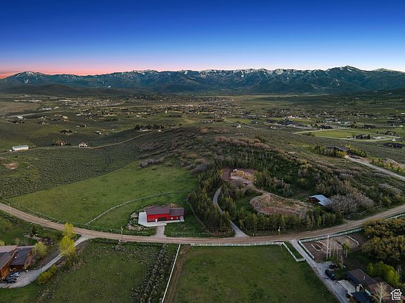 3rd image of 8819 Highfield Rd