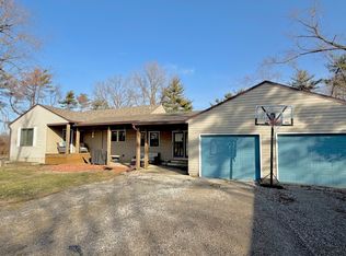 5179 Wright Rd, Alma, IL 62807