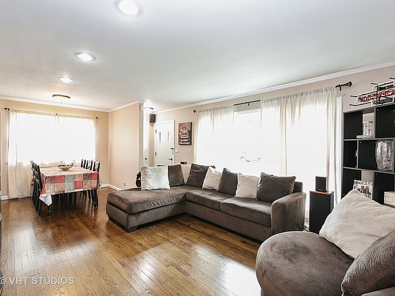 2nd image of 1284 Earl Ave