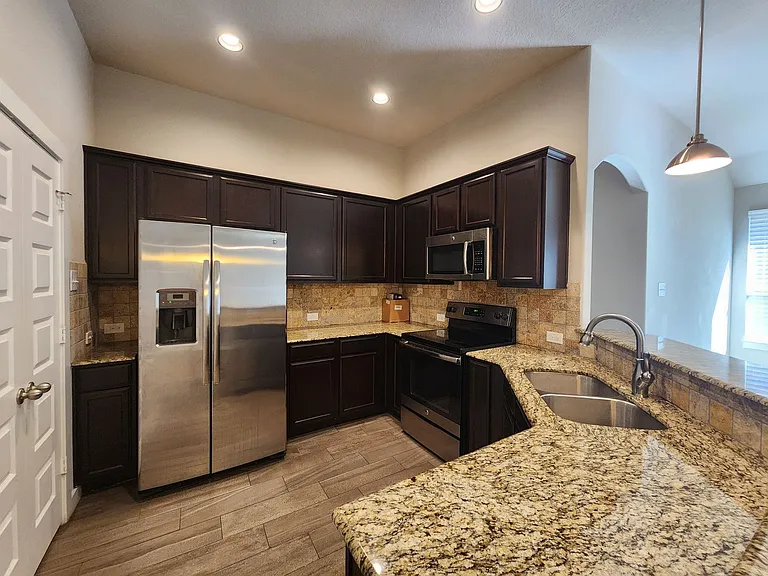 367 Creekside Curv — Photo 13