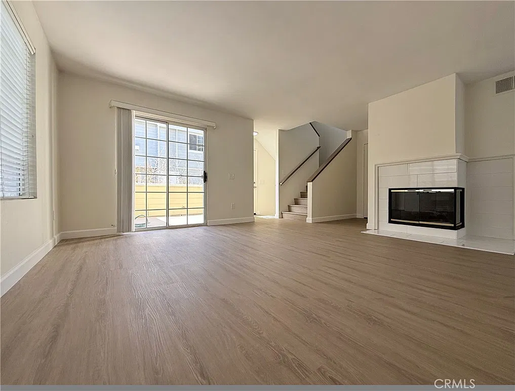 2800 Plaza Del Amo — Photo 4