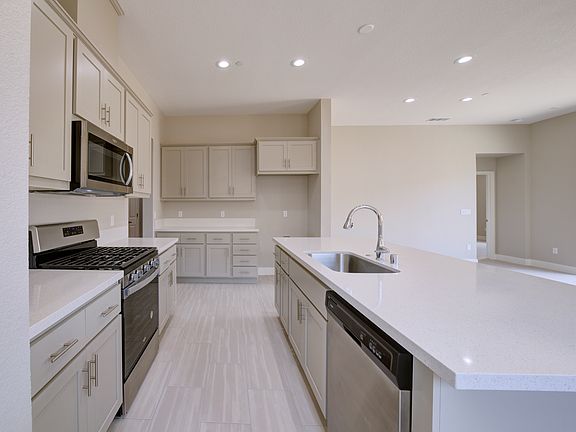 5th image of 2318 Dilip Dr