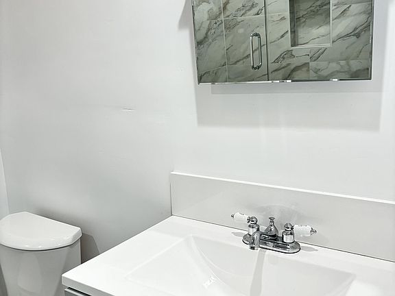 4th image of 2037 20th St APT D